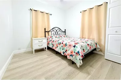 1302 E 33rd Avenue, Tampa, FL 33603 - Photo 17