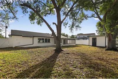 8317 Boxwood Drive, Tampa, FL 33615 - Photo 35