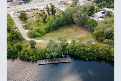 102 Dickman Drive SW, Ruskin, FL 33570 - Photo 1