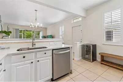 26527 Castleview Way, Wesley Chapel, FL 33544 - Photo 13