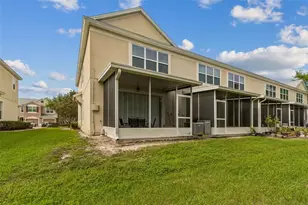 26527 Castleview Way, Wesley Chapel, FL 33544 - Photo 35