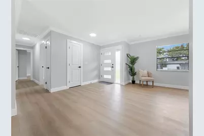 11315 Carrollwood Estates Drive, Tampa, FL 33618 - Photo 3