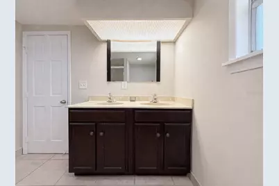 7018 54th Avenue N, Saint Petersburg, FL 33709 - Photo 5