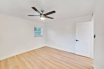 4413 W Rogers Avenue, Tampa, FL 33611 - Photo 21