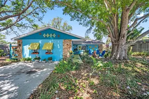 2159 Barcelona Way S, Saint Petersburg, FL 33712 - Photo 1