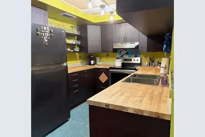 2159 Barcelona Way S, Saint Petersburg, FL 33712 - Photo 9