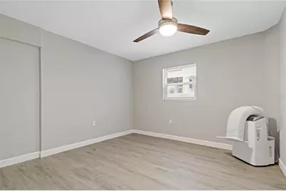 8441 Bayshore Drive, Treasure Island, FL 33706 - Photo 7