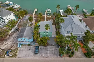 8441 Bayshore Dr, Treasure Island, FL 33706 - Photo 25
