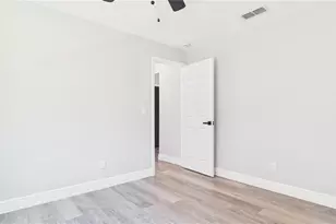 8609 Boysenberry Dr, Tampa, FL 33635 - Photo 25