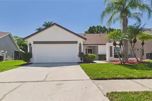 8609 Boysenberry Dr, Tampa, FL 33635 - Photo 7