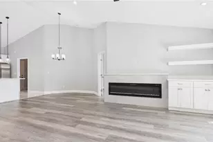 8609 Boysenberry Dr, Tampa, FL 33635 - Photo 11