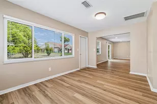 209 Genet Ct, Sun City Center, FL 33573 - Photo 9