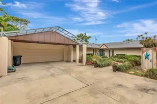 8233 Forest Cir, Seminole, FL 33776 - Photo 53