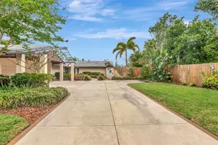 8233 Forest Cir, Seminole, FL 33776 - Photo 47