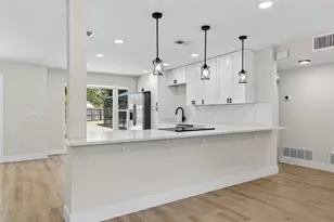 2207 Hennesen Dr, Clearwater, FL 33764 - Photo 13