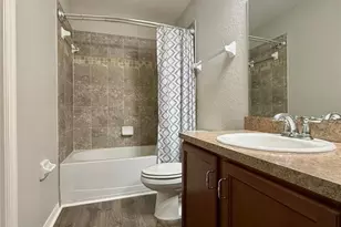 6527 Bayston Hill Pl, Zephyrhills, FL 33541 - Photo 11