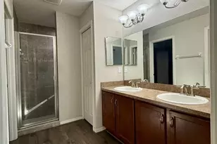 6527 Bayston Hill Pl, Zephyrhills, FL 33541 - Photo 9