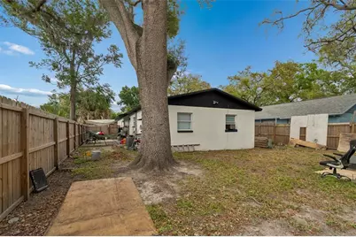 10110 N Lantana Avenue, Tampa, FL 33612 - Photo 41