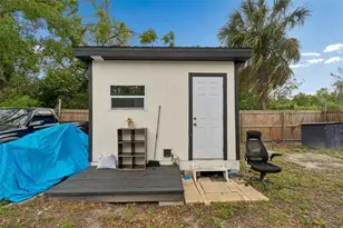 10110 N Lantana Ave, Tampa, FL 33612 - Photo 37