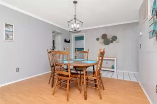 6070 80th St N, Saint Petersburg, FL 33709 - Photo 7