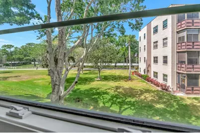 6070 80th Street N #215, Saint Petersburg, FL 33709 - Photo 31