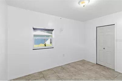 38308 Collins Avenue, Zephyrhills, FL 33542 - Photo 15