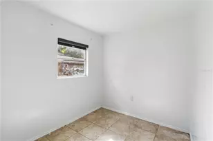 38308 Collins Ave, Zephyrhills, FL 33542 - Photo 17