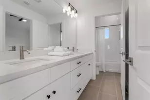 1912 W Chestnut St, Tampa, FL 33607 - Photo 29