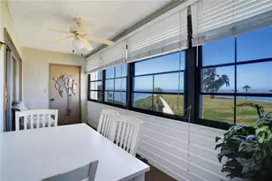 656 Windrush Bay Dr, Tarpon Springs, FL 34689 - Photo 1