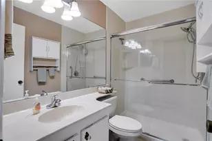 656 Windrush Bay Dr, Tarpon Springs, FL 34689 - Photo 13