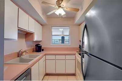 656 Windrush Bay Drive #656, Tarpon Springs, FL 34689 - Photo 11