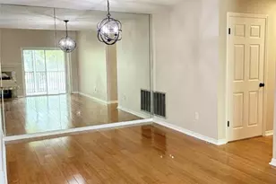 3156 Valley Oaks Dr, Tampa, FL 33618 - Photo 13