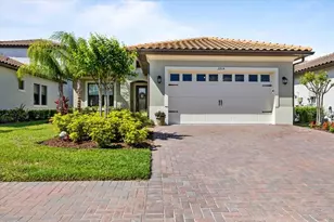 2214 5th St E, Palmetto, FL 34221 - Photo 3