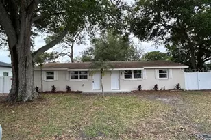 4930 72nd St N, Saint Petersburg, FL 33709 - Photo 1