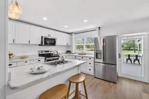 760 71st Ave N, Saint Petersburg, FL 33702 - Photo 5