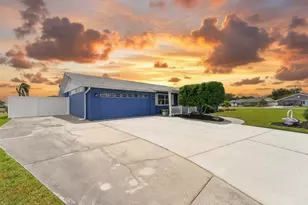 1810 Milford Cir, Sun City Center, FL 33573 - Photo 39