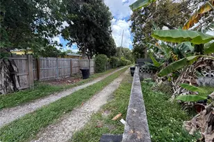 73 Ludlam Dr, Miami Springs, FL 33166 - Photo 31