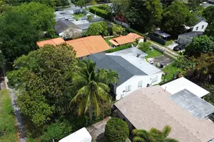 73 Ludlam Dr, Miami Springs, FL 33166 - Photo 3