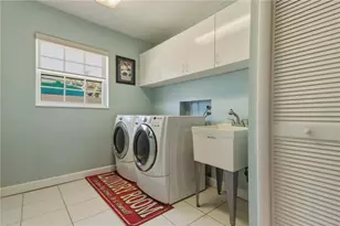 2990 Meadow Oak Dr N, Clearwater, FL 33761 - Photo 29