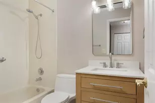 491 St Tropez Cir NE, Saint Petersburg, FL 33703 - Photo 19