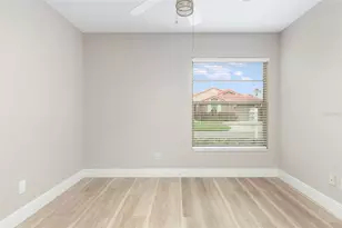 491 St Tropez Cir NE, Saint Petersburg, FL 33703 - Photo 17