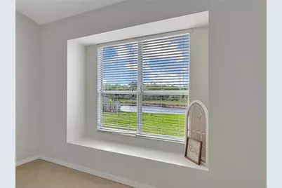 6817 Cromwell Garden Dr, Apollo Beach, FL 33572 - Photo 17