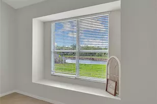 6817 Cromwell Garden Dr, Apollo Beach, FL 33572 - Photo 17