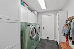 14013 Shady Shores Dr, Tampa, FL 33613 - Photo 11