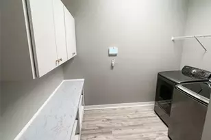 11019 55th Ct E, Parrish, FL 34219 - Photo 9