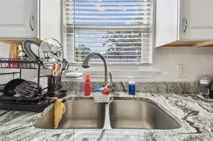 4005 W Tyson Ave, Tampa, FL 33611 - Photo 15