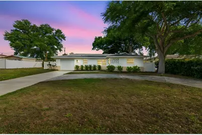 4431 16th Avenue N, Saint Petersburg, FL 33713 - Photo 1