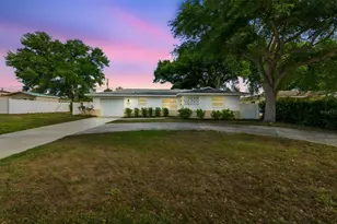 4431 16th Ave N, Saint Petersburg, FL 33713 - Photo 1