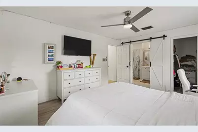 3101 S Kings Avenue, Brandon, FL 33511 - Photo 21