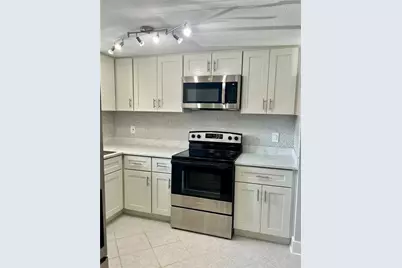 4550 Overlook Drive NE #156, Saint Petersburg, FL 33703 - Photo 5